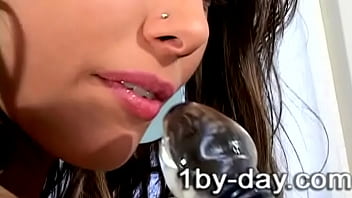 Hot Digits In Her Pie Hole!